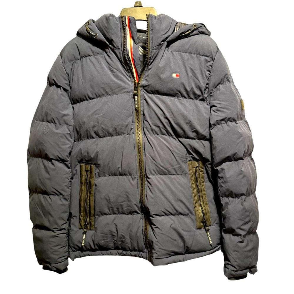 NWOT Tommy Hilfiger Blue puffer coat w/ hood women’s small